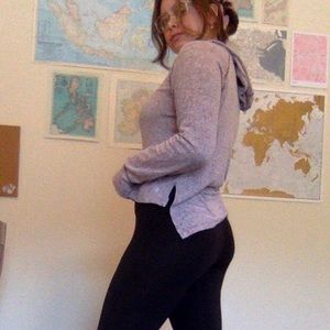 Apana light sporty hoodie with thumb holes